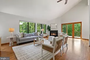 39368 Longhill Ln, Aldie, VA 20105 - Photo 18