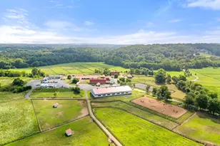 40332 Courtland Farm Ln, Aldie, VA 20105 - Photo 2