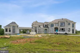 22921 Montjoy Ct, Leesburg, VA 20175 - Photo 2