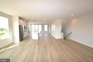 43795 Middleway Ter, Ashburn, VA 20147 - Photo 12