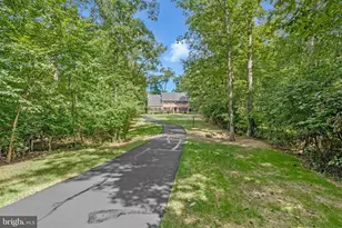 116 Lake Dr, Sterling, VA 20164 - Photo 60