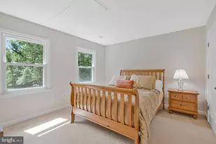 116 Lake Dr, Sterling, VA 20164 - Photo 36