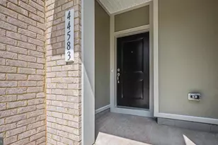 44583 Strabane Ter, Ashburn, VA 20147 - Photo 2