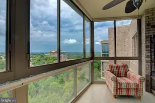 19365 Cypress Ridge Terrace, Leesburg, VA 20176 - Photo 12