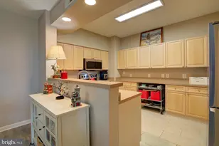 19365 Cypress Ridge Terrace, Leesburg, VA 20176 - Photo 28