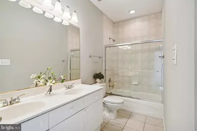 20366 Fallsway Ter, Sterling, VA 20165 - Photo 30