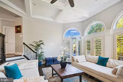 20366 Fallsway Ter, Sterling, VA 20165 - Photo 12