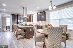 25184 Crested Wheat Dr, Aldie, VA 20105 - Photo 4