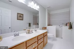 25184 Crested Wheat Dr, Aldie, VA 20105 - Photo 36