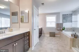 25184 Crested Wheat Dr, Aldie, VA 20105 - Photo 44