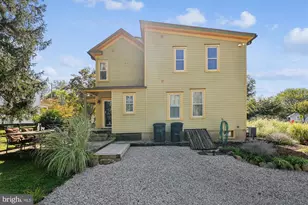 45 E Broad Way E, Lovettsville, VA 20180 - Photo 48