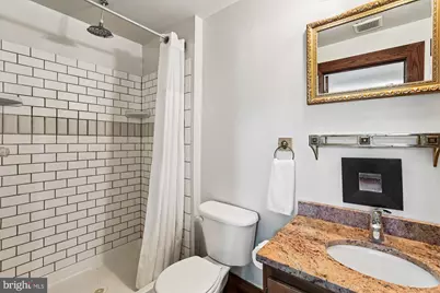 45 E Broad Way E, Lovettsville, VA 20180 - Photo 28