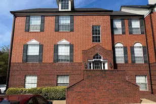 660 Gateway Dr SE, Leesburg, VA 20175 - Photo 1