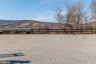18935 Yellow Schoolhouse Rd, Bluemont, VA 20135 - Photo 54