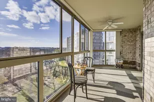 19385 Cypress Ridge Terrace, Leesburg, VA 20176 - Photo 6