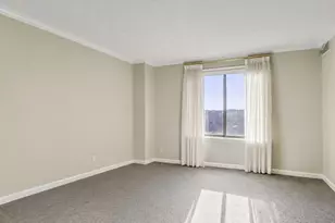 19385 Cypress Ridge Terrace, Leesburg, VA 20176 - Photo 12