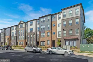 45928 Swallow Ter, Sterling, VA 20165 - Photo 4