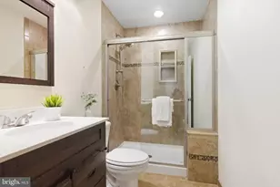 14388 Waterford Woods Ct, Leesburg, VA 20176 - Photo 60