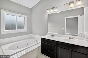 25402 Herring Creek Dr, Chantilly, VA 20152 - Photo 28