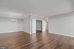 19355 Cypress Ridge Terrace, Leesburg, VA 20176 - Photo 10