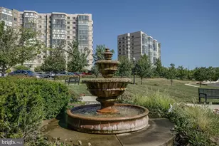 19355 Cypress Ridge Terrace, Leesburg, VA 20176 - Photo 54