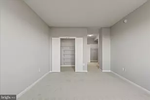 19355 Cypress Ridge Terrace, Leesburg, VA 20176 - Photo 36