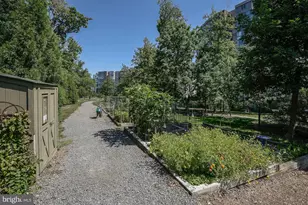 19355 Cypress Ridge Terrace, Leesburg, VA 20176 - Photo 54