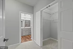 19355 Cypress Ridge Terrace, Leesburg, VA 20176 - Photo 36