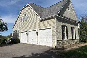 40372 Stonebrook Hamlet Pl, Waterford, VA 20197 - Photo 4