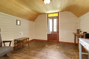 39 New Cut Rd, Round Hill, VA 20141 - Photo 16