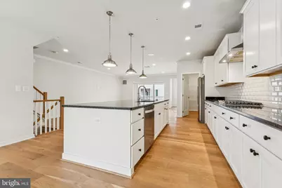 43186 Mongold Square, Ashburn, VA 20148 - Photo 12