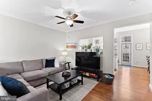 20510 Willoughby Square, Sterling, VA 20165 - Photo 4