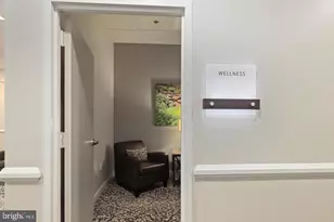 19385 Cypress Ridge Terrace, Leesburg, VA 20176 - Photo 34