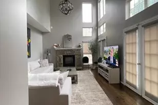 46620 Stonehelm Ct, Sterling, VA 20165 - Photo 2