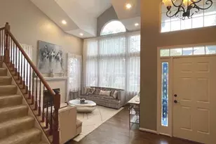 46620 Stonehelm Ct, Sterling, VA 20165 - Photo 6