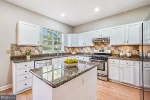 46806 Lawnes Creek Terrace, Sterling, VA 20165 - Photo 12