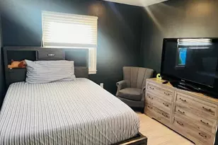 304 E Gordon Street E, Sterling, VA 20164 - Photo 8