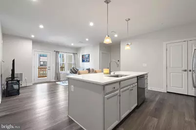 46270 Mount Allen Terrace #303, Sterling, VA 20164 - Photo 4