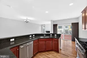 102 Great Laurel Square SE, Leesburg, VA 20175 - Photo 10