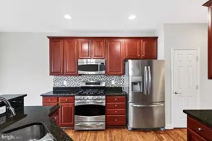 102 Great Laurel Square SE, Leesburg, VA 20175 - Photo 16