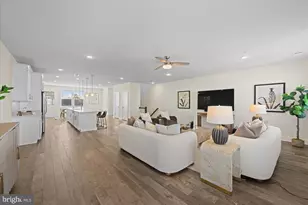 44840 Tiverton Sq, Ashburn, VA 20147 - Photo 18