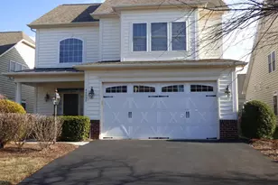 44529 Blueridge Meadows Dr, Ashburn, VA 20147 - Photo 2