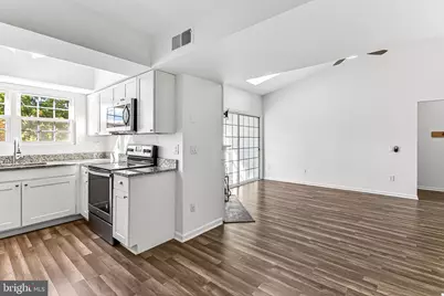 120 Prosperity Avenue SE #E, Leesburg, VA 20175 - Photo 16