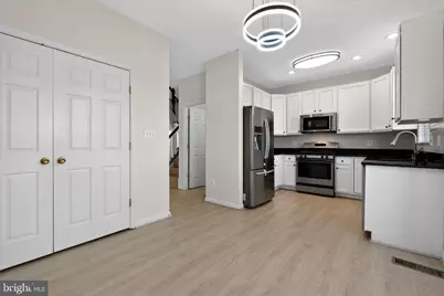 21748 Kings Crossing Terrace, Ashburn, VA 20147 - Photo 8