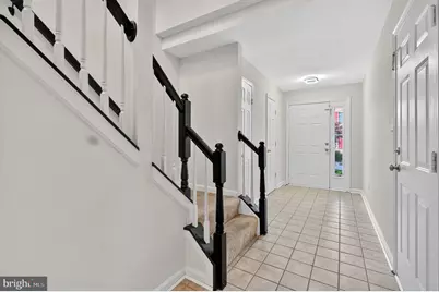 21748 Kings Crossing Terrace, Ashburn, VA 20147 - Photo 2