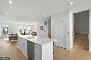 44508 Lowestoft Sq, Ashburn, VA 20147 - Photo 8