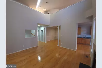 20387 Fallsway Terrace, Sterling, VA 20165 - Photo 2