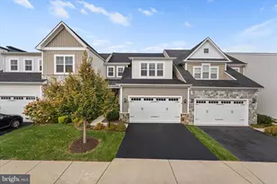 23603 Golden Embers Square, Ashburn, VA 20148 - Photo 2