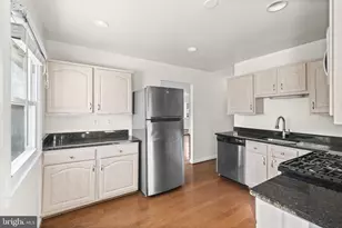 604 S Birch Street S, Sterling, VA 20164 - Photo 10