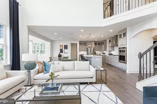 18477 Sugar Snap Cir, Leesburg, VA 20176 - Photo 2